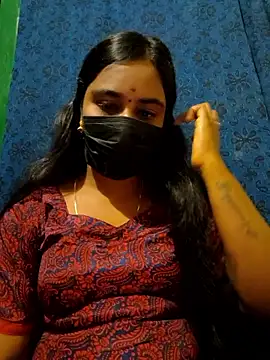 mini-queen online show from October 9, 6:34 pm