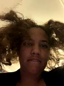 Snapshot of StylishEchium chatting on October 5, 3:39 pm StylishEchium online show from October 5, 3:39 pm