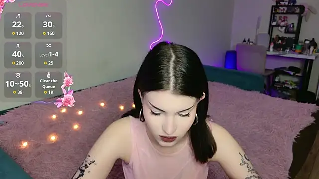 Alice18James online show from December 14, 6:35 pm