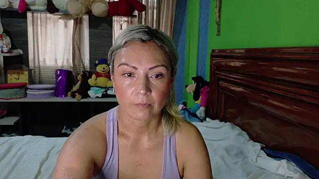  Charlize theron  online show from January 13, 10:14 pm