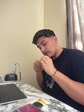 mixedcouplee69 online show from March 26, 2:19 pm