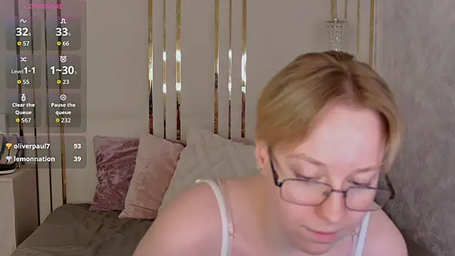 AlexandraGreen online show from May 16, 12:02 am