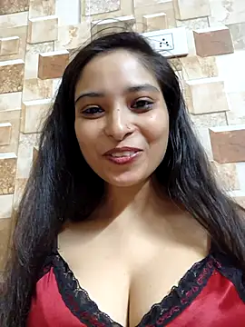 QUEEN-ADITI online show from October 12, 6:54 pm