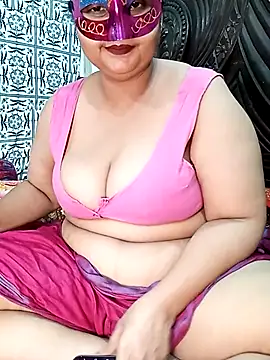 Tanisha-Chy online show from August 1, 5:26 pm