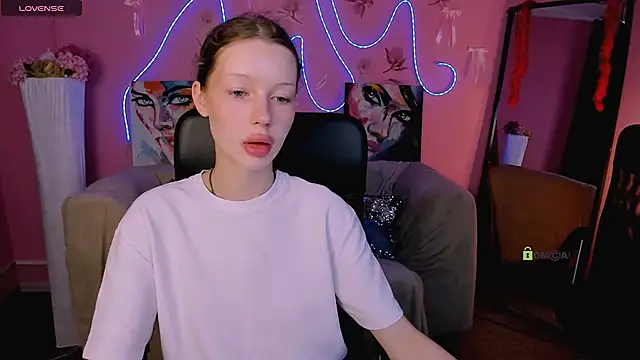 khloebeauty online show from June 8, 5:52 am