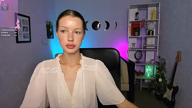 khloebeauty online show from July 21, 5:52 am