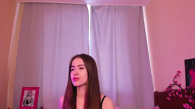 Chloeee4200 online show from June 29, 12:16 pm