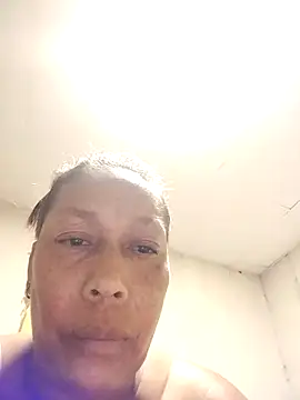 Naomi-Mature online show from November 17, 10:49 am