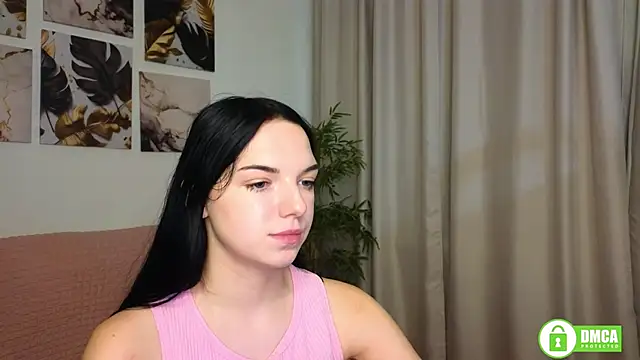 Snapshot of Hey_Caroline chatting on September 8, 9:25 pm Hey Caroline online show from September 8, 9:25 pm