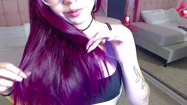 Red kytty6 online show from April 29, 4:16 am