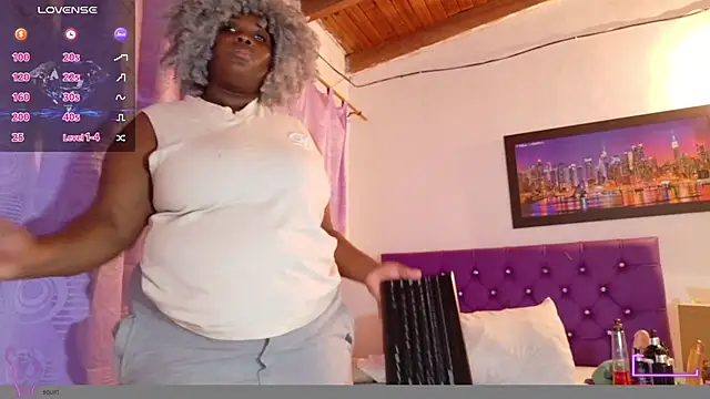 ebony NeighborMoans online show from June 17, 3:19 am