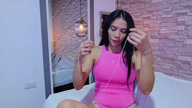 Martina thompson69 online show from March 19, 3:49 pm