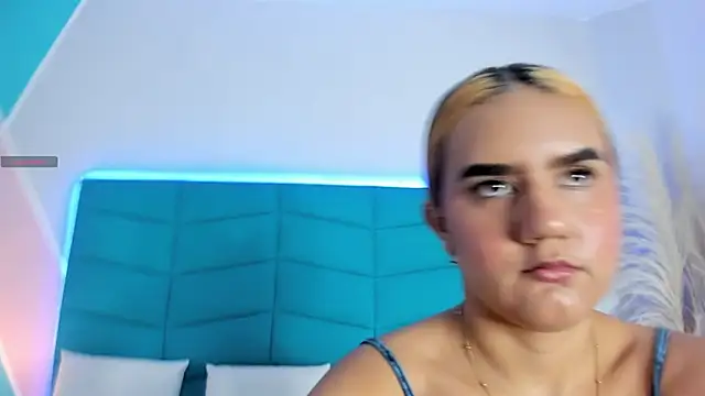 mara winters  online show from November 26, 1:01 pm