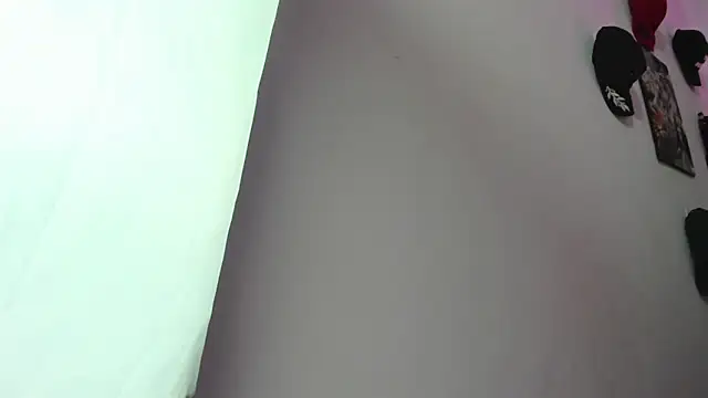 Rihanna hotx online show from March 2, 3:50 am