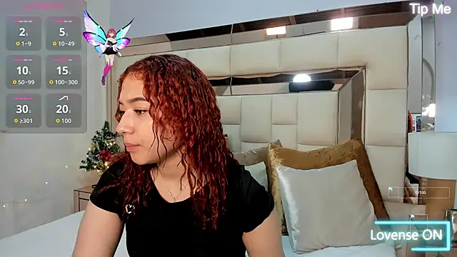 megannherrera online show from December 4, 11:56 am