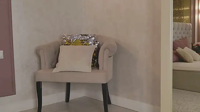 CaitlinSugar online show from May 18, 4:29 am