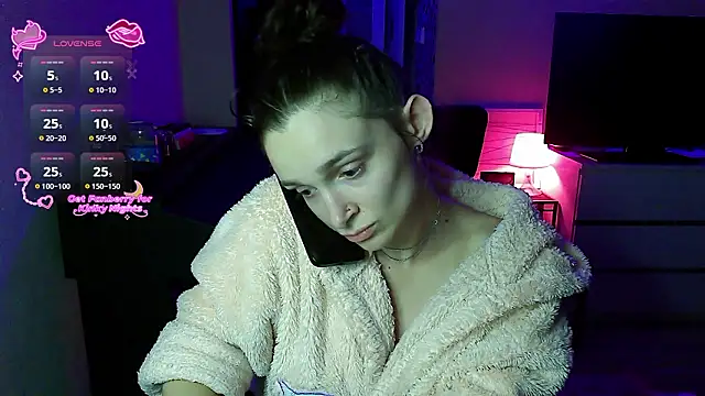   Leyla   online show from February 5, 6:11 pm