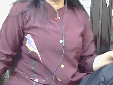 Snapshot of fairy_queen07 chatting on October 8, 8:13 pm fairy queen07 online show from October 8, 8:13 pm