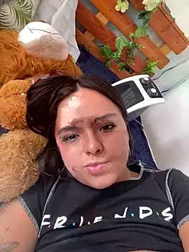 Snapshot of EmilyHarperr chatting on September 11, 1:55 pm EmilyHarperr online show from September 11, 1:55 pm