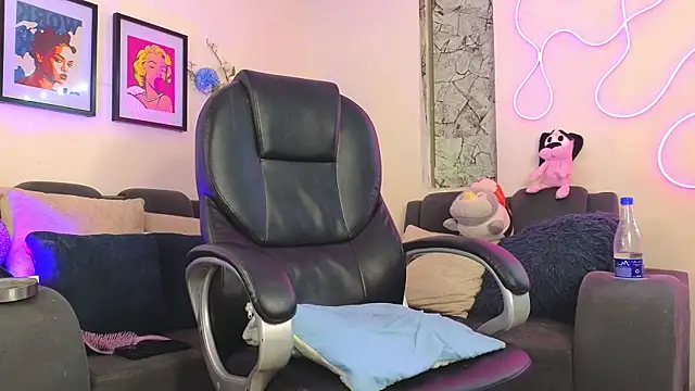 amberlopez  online show from November 25, 2:47 am