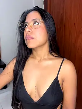 Kendra C online show from October 18, 1:52 am