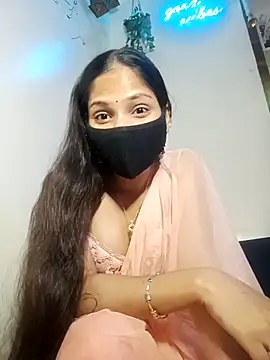 TheSassyGirl7 online show from September 18, 5:33 pm