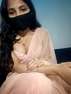 TheSassyGirl7 online show from November 17, 8:53 pm