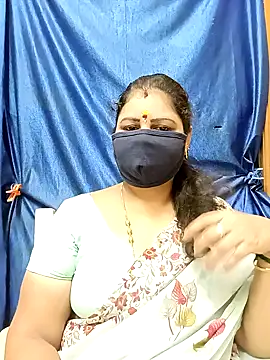 Snapshot of sushma26 chatting on September 23, 10:41 pm sushma26 online show from September 23, 10:41 pm
