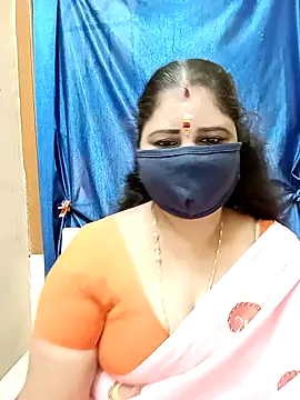 Snapshot of sushma26 chatting on September 19, 7:40 am sushma26 online show from September 19, 7:40 am