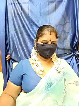 Snapshot of sushma26 chatting on September 25, 7:51 am sushma26 online show from September 25, 7:51 am