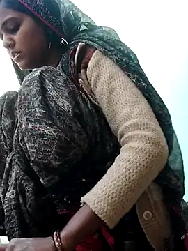 AnanyaKapoor89 online show from December 4, 2:36 am