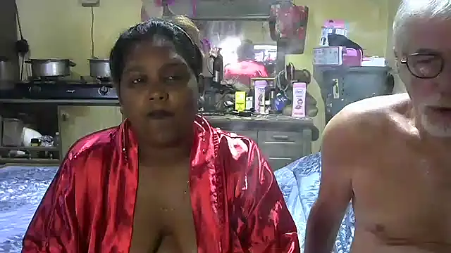 Snapshot of crazyloverstasmike chatting on October 1, 7:30 pm crazyloverstasmike online show from October 1, 7:30 pm