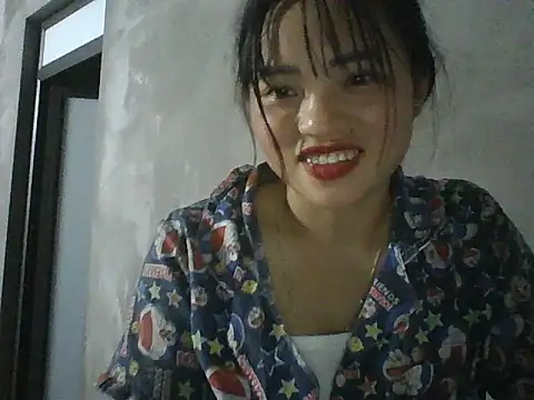 Snapshot of Lee_coope chatting on October 3, 2:00 pm Lee coope online show from October 3, 2:00 pm