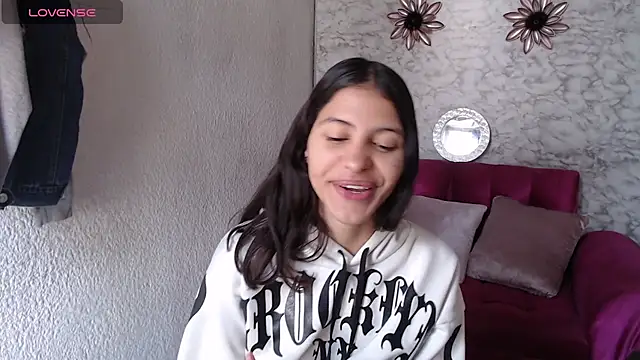 Evagirl69 online show from August 3, 12:11 pm