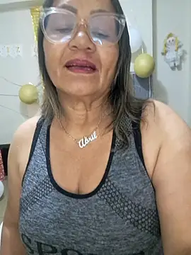 Vickysweeeettt online show from July 1, 1:27 am
