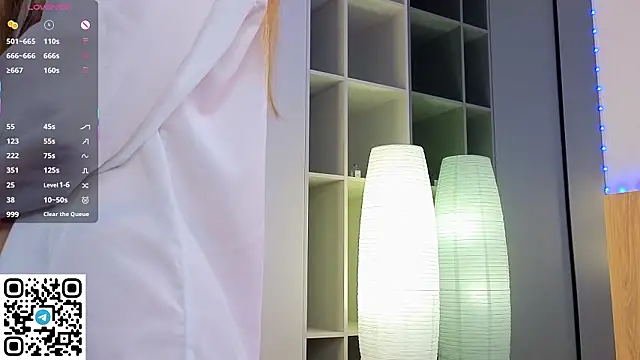 Quinavelle online show from February 4, 6:49 am