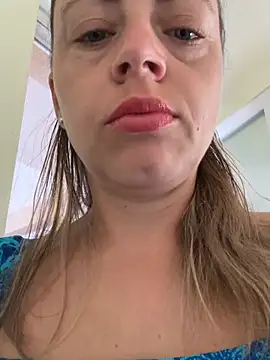 ladywithbigass online show from June 29, 4:52 am