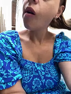 ladywithbigass online show from July 28, 1:10 pm