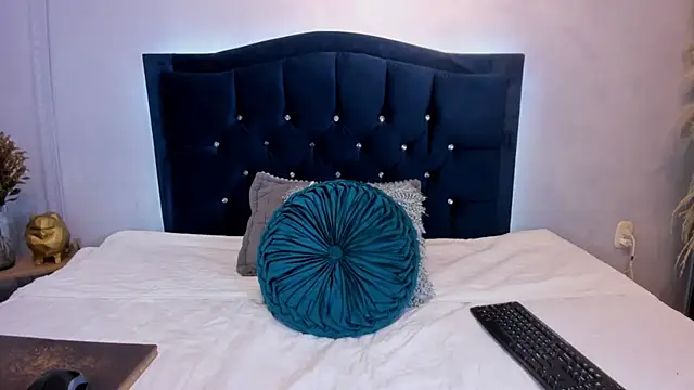 Snapshot of KateOwens_ chatting on September 19, 1:21 pm KateOwens online show from September 19, 1:21 pm
