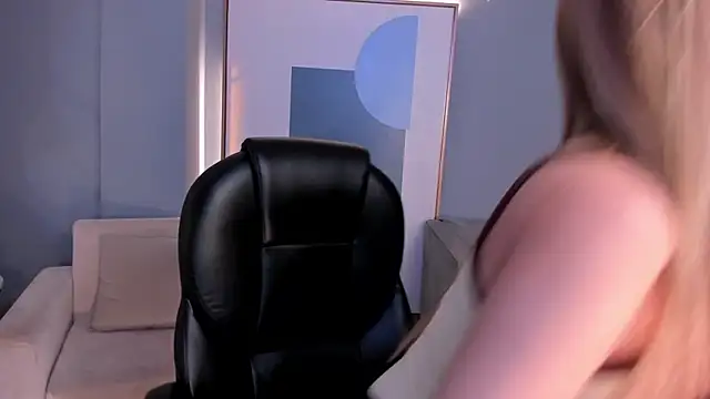 TiffannySins online show from June 23, 3:37 am