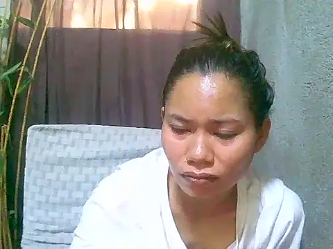 Sweeetgurll online show from May 2, 12:14 am