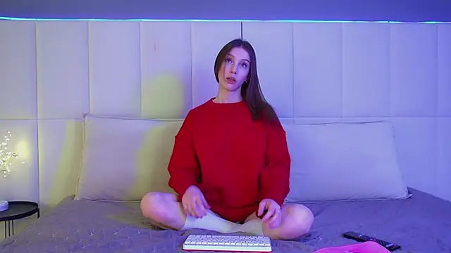 VeronicaVances online show from November 25, 6:26 am