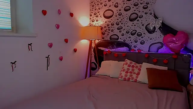 AlexaWilds online show from February 19, 1:10 pm