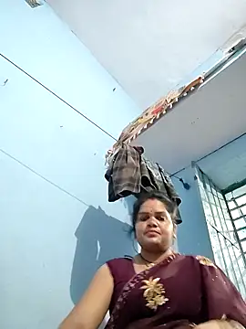 Snapshot of Rashi_cut chatting on September 12, 2:13 pm Rashi cut online show from September 12, 2:13 pm
