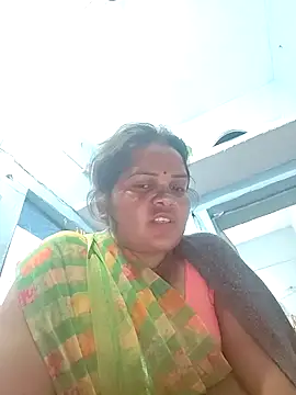 Snapshot of Rashi_cut chatting on October 14, 3:14 pm Rashi cut online show from October 14, 3:14 pm