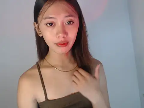 lovely kiannaHugecock online show from September 28, 5:51 pm