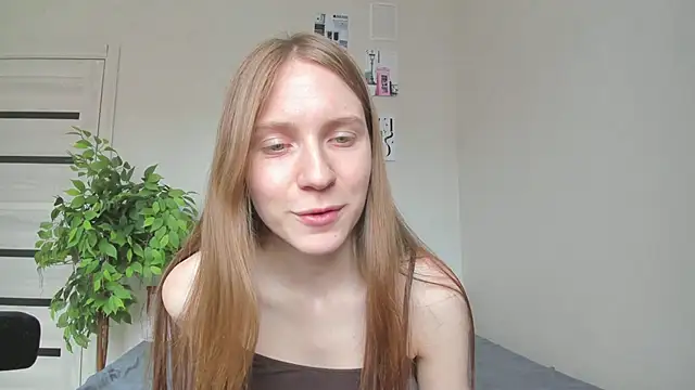 Kelly Gerzikaa online show from May 5, 7:33 am