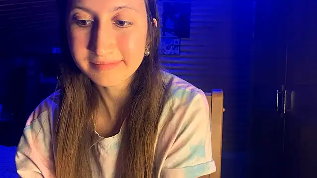Snapshot of Shyselly chatting on September 26, 8:17 pm Shyselly online show from September 26, 8:17 pm
