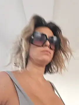 Snapshot of Melissa0707 chatting on October 28, 4:40 am Melissa0707 online show from October 28, 4:40 am