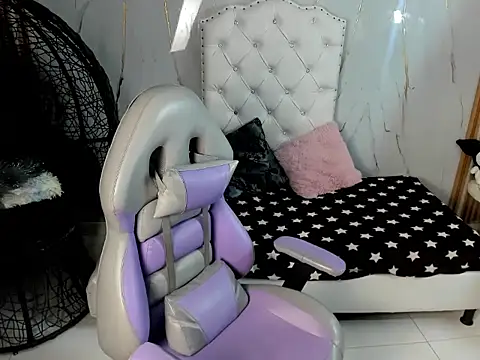 Snapshot of Juanitarubia chatting on September 17, 7:56 pm Juanitarubia online show from September 17, 7:56 pm